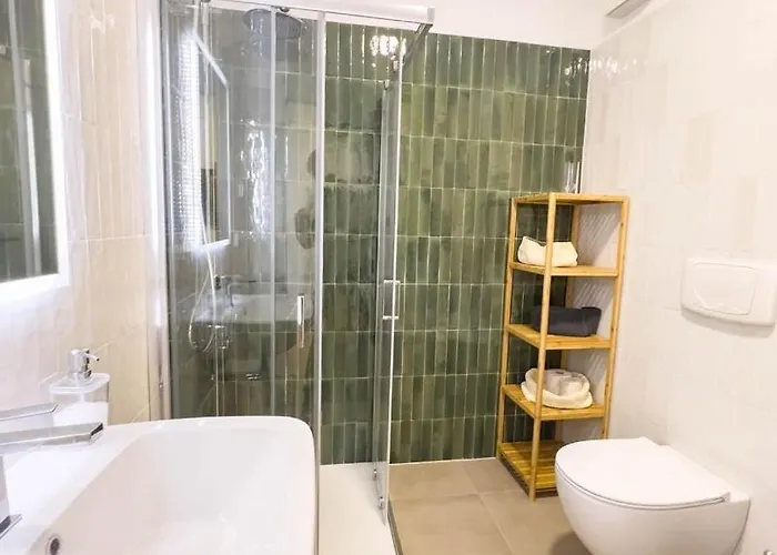 Апартаменти Verdemare 309 Tirabora Short Rent