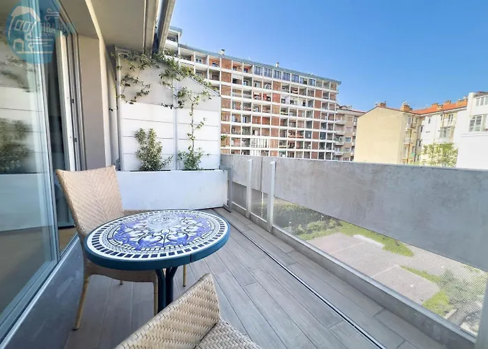 Апартаменти Verdemare 309 Tirabora Short Rent